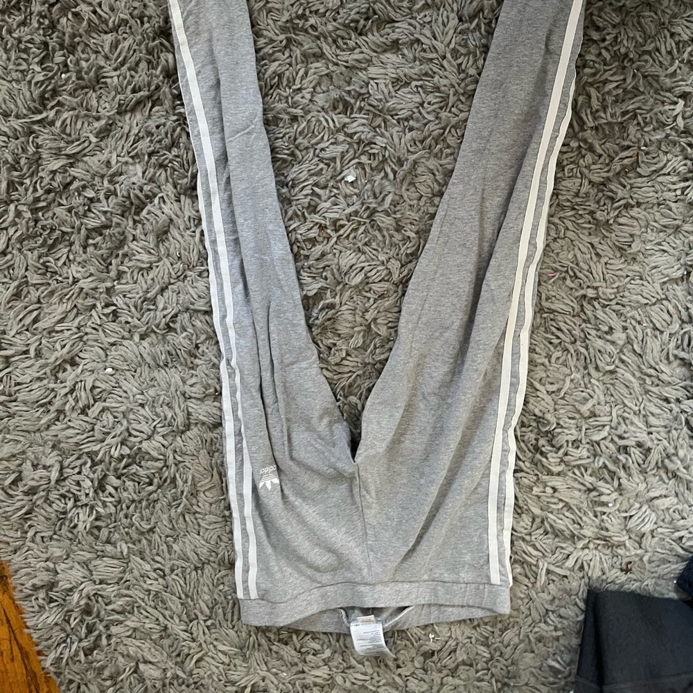 size medium light grey adidas leggings
